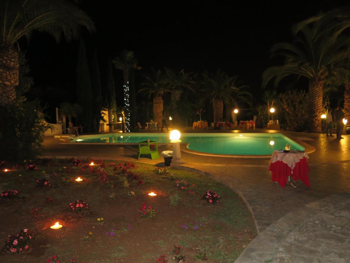La Villa Di Anglani Carovigno Bagian luar foto